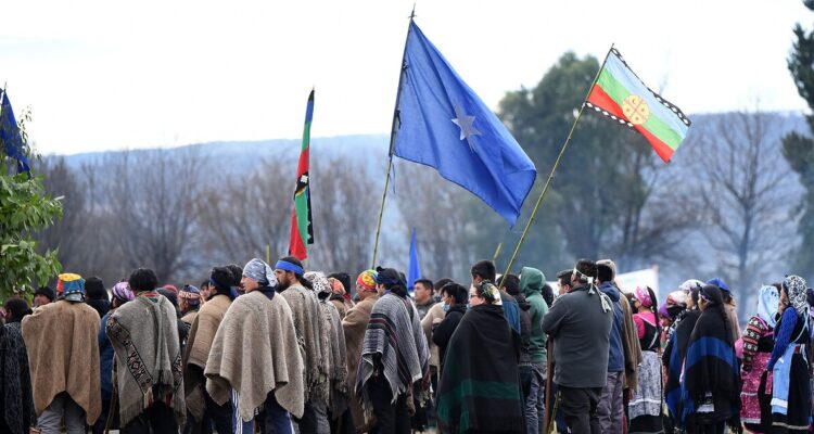 Estudiantes mapuches exigen a Gobierno aumentar monto de beneficios: acusan nulo incremento desde 2016