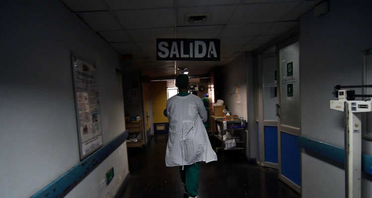 Gremios critican demora en sumarios contra dos directivos por parte del Servicio de Salud Los Ríos