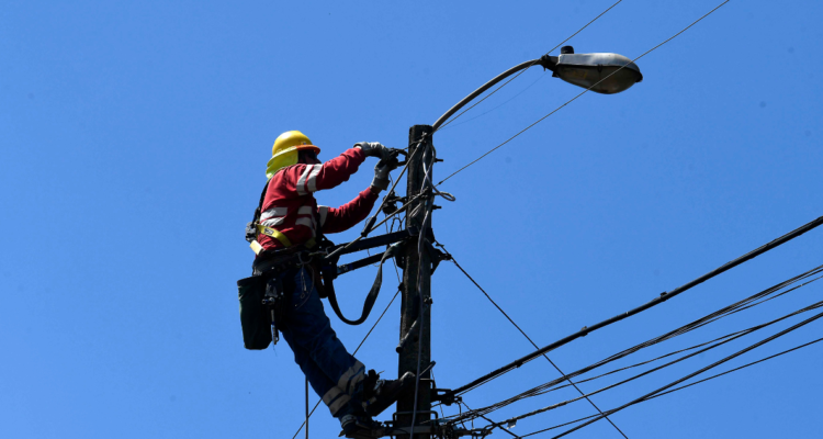 Imagen referencial por corte de luz de Chiguayante y Hualqui