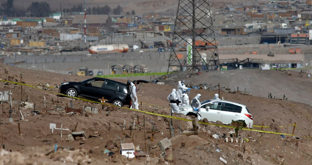 Alcalde de Alto Hospicio pide refuerzo militar tras hallazgo de 3 cadáveres maniatados en el desierto