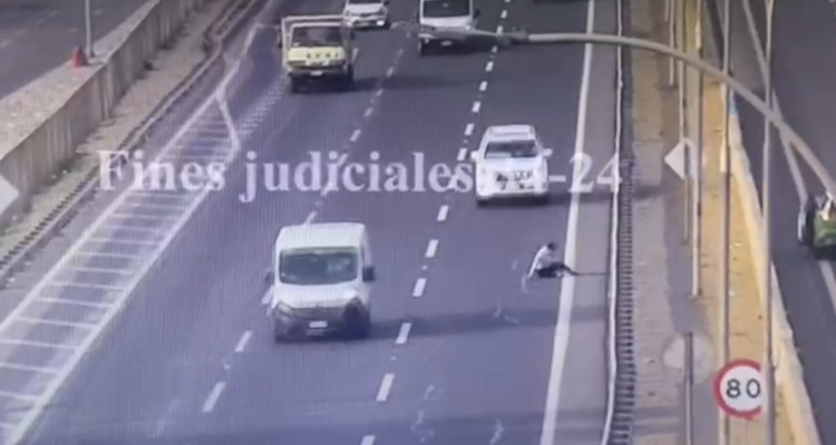 La suicida huida de un delincuente que robó camioneta en Curicó y terminó detenido en San Bernardo