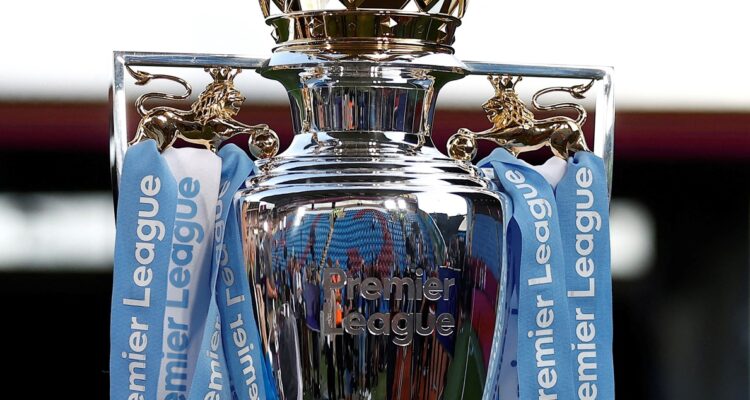 Dos futbolistas de la Premier League fueron detenidos por supuesta violación.