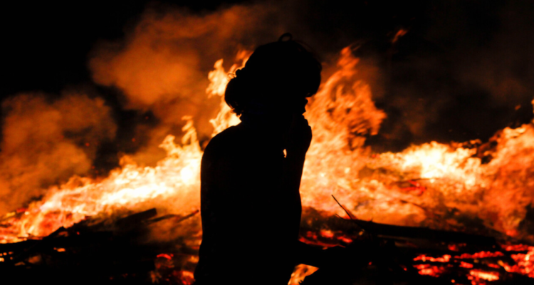 Dos personas mueren en incendio que consumió vivienda en Traiguén