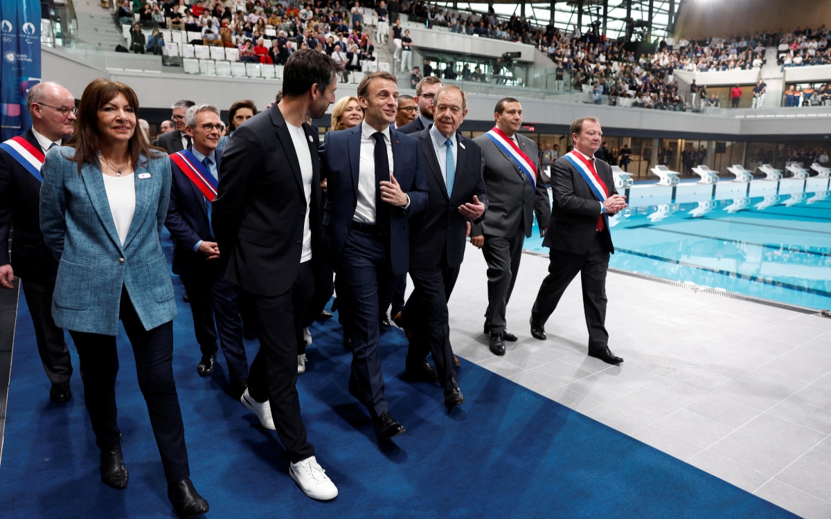 Emmanuel Macron en inauguración de Complejo Acuático Olímpico