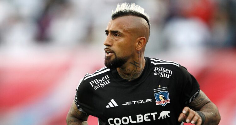 Arturo Vidal fue denunciado por ONG y provocó escándalo en España.