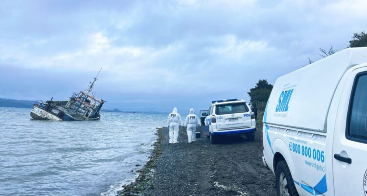 Encuentran cadáver de joven en playa de Chonchi
