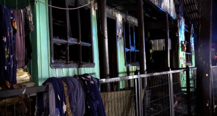 Incendio estructural termina con una persona fallecida en sector Pudeto Bajo en Ancud