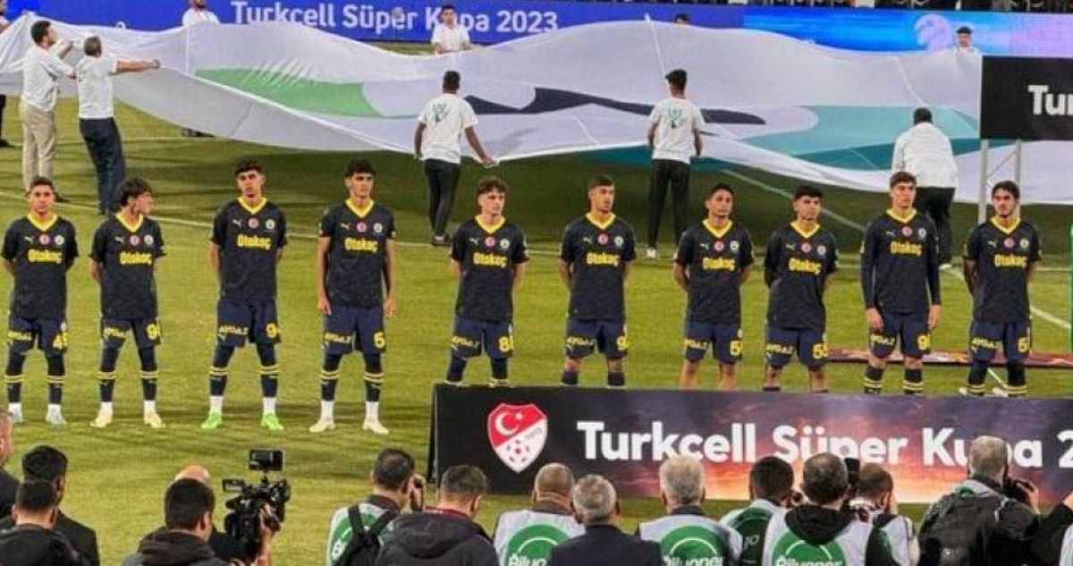 fenerbahce-sub-19-supercopa-turquia-protesta.jpg