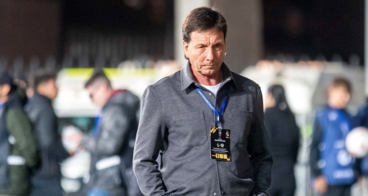 El delicado estado de salud del DT de Coquimbo Unido, Fernando Nano Díaz.