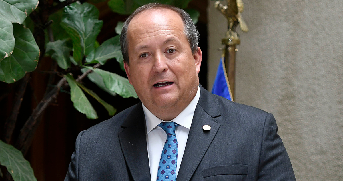 Valencia y acusaciones de “presión” tras aplazar formalización de Yáñez: “Estamos acostumbrados”