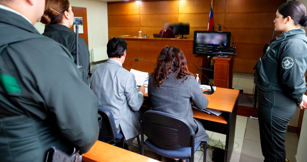 Fiscalía debe decidir si lleva a juicio a mujer imputada por brutal ataque a hijo de Carlos Chandía