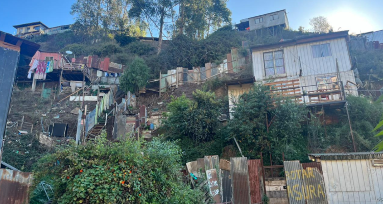 Investigan posible femicidio con posterior suicidio en Cerro Alegre Alto de Valparaíso