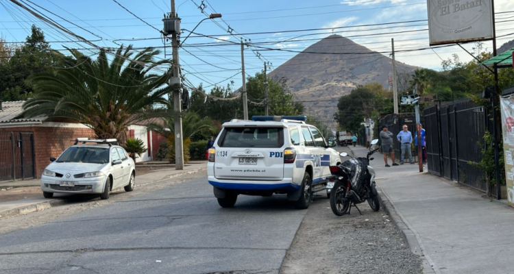 PDI frustra asalto en su contra cuando volvía de feria con su familia en Conchalí: detuvo a un sujeto