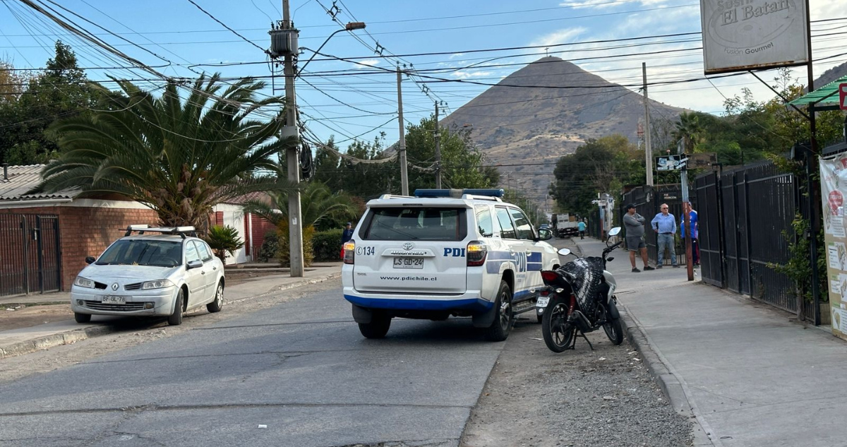 PDI frustra asalto en su contra cuando volvía de feria con su familia en Conchalí: detuvo a un sujeto
