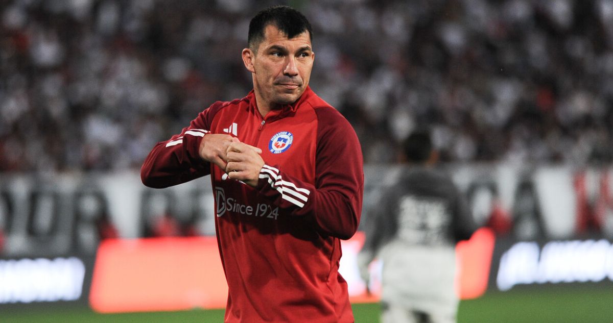 Gary Medel visitó a Palestino en Brasil