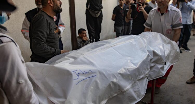 El cuerpo de uno de los voluntarios de WCK asesinado por el Ejército de Israel