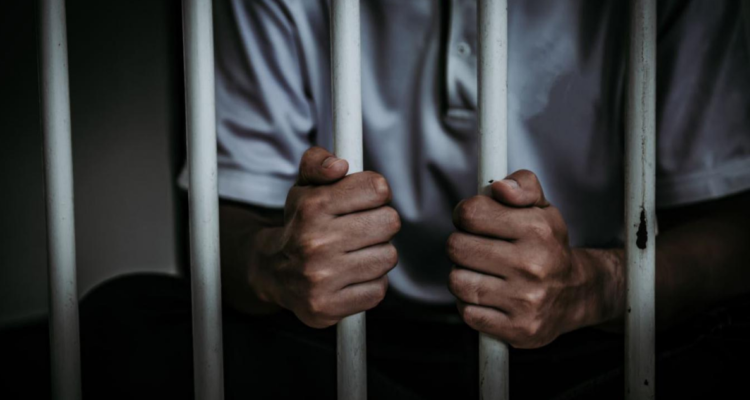 Formalizan a peligroso delincuente por homicidio frustrado en Puente Alto: estaba preso por secuestro