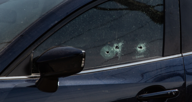 Vehículo baleado durante homicidio en La Cisterna
