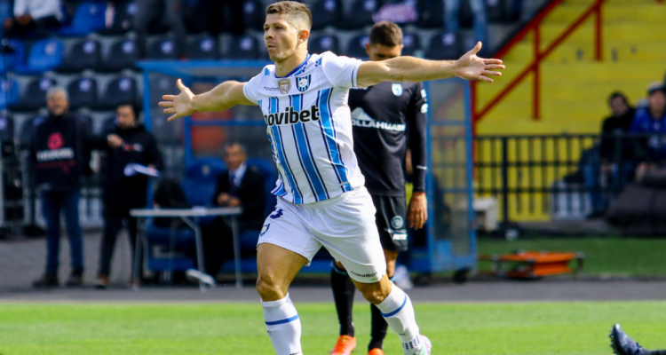 Huachipato vence a Deportes Iquique.