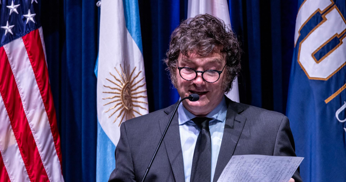 javier milei superávIT