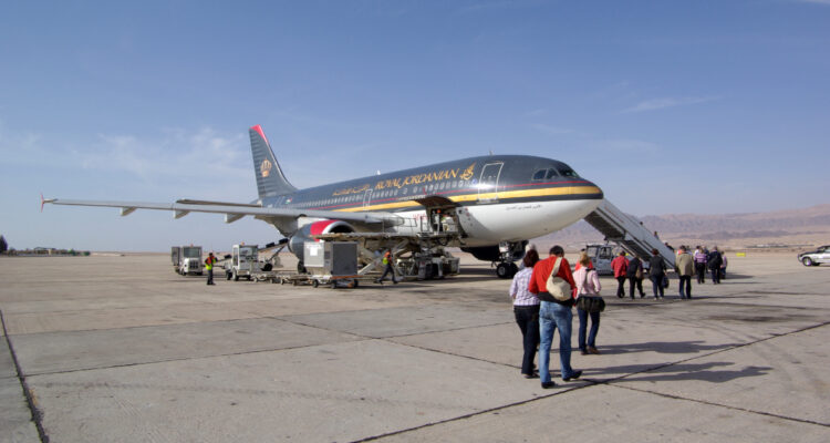 Jordania cierra temporalmente su espacio aéreo ante la amenaza de un ataque de Irán a Israel