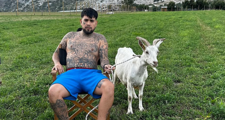 Julianno Sosa en fotografía cargada a su cuenta de Instagram