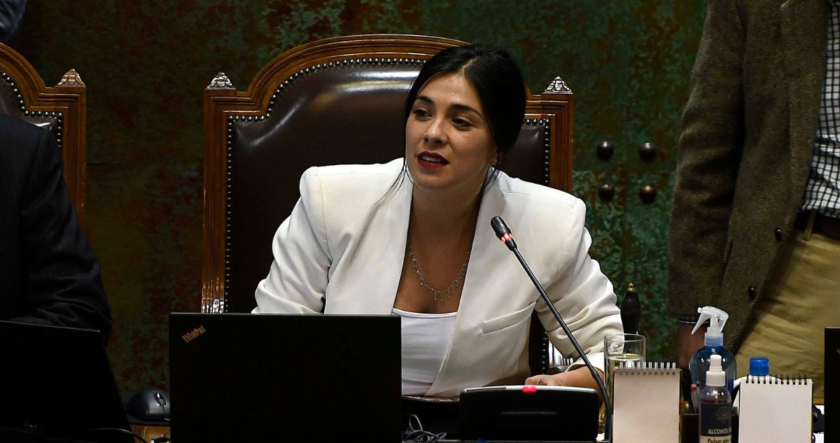 Karol Cariola se convierte en presidenta de la Cámara, la primera militante comunista en el cargo