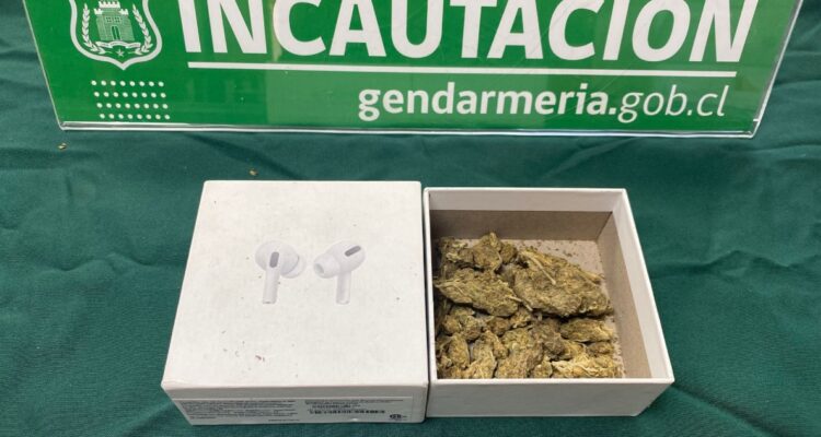 Marihuana oculta en caja de audífonos pretendían ingresarla a la cárcel de Valparaíso