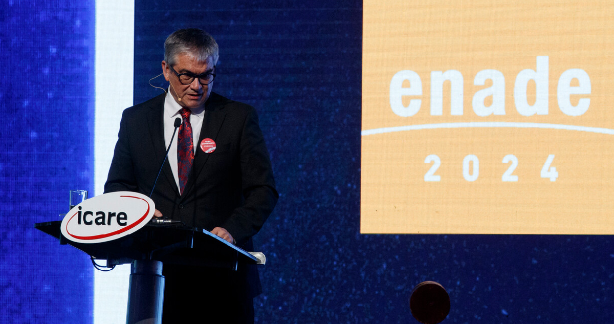 el ministro de Hacienda, Mario Marcel, habla en el encuentro nacinal de empresas (enade) 2024