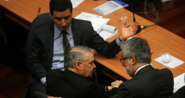 Mario Vargas apela a destruir toda la información que contiene el teléfono de su amigo Luis Hermosilla