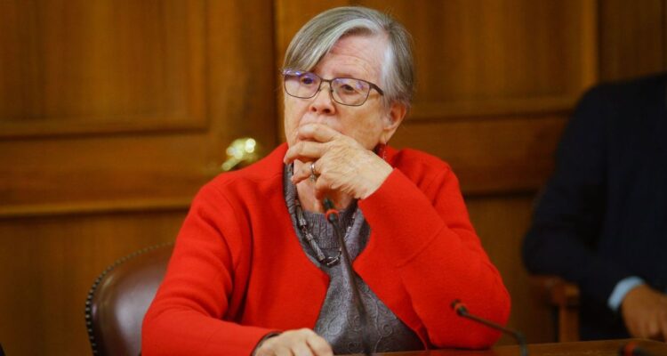 “No da para más”: Bulnes exige cambio de gabinete regional tras detención de exseremi en el Maule