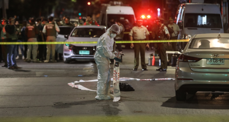 Migrante muerto en balacera donde falleció teniente de Carabineros tenía orden de expulsión desde 2020