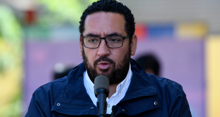 ministro cataldo y nueva ley de educación pública