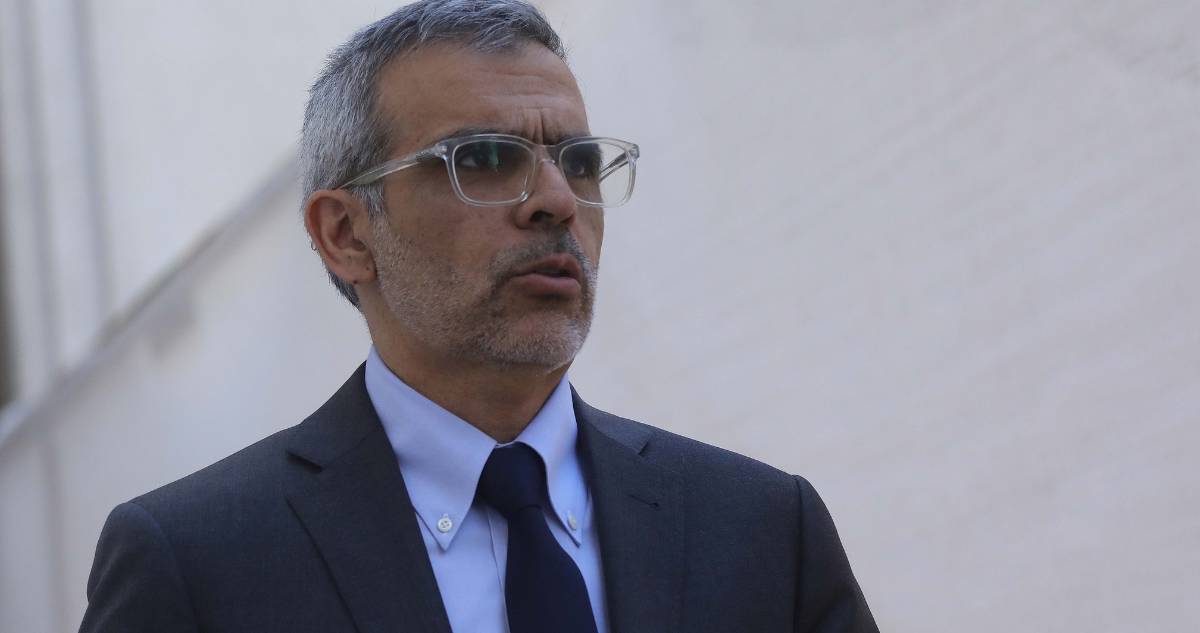Ministro Cordero: Autoridades en posición directiva formalizadas “tienen que apartarse del cargo”