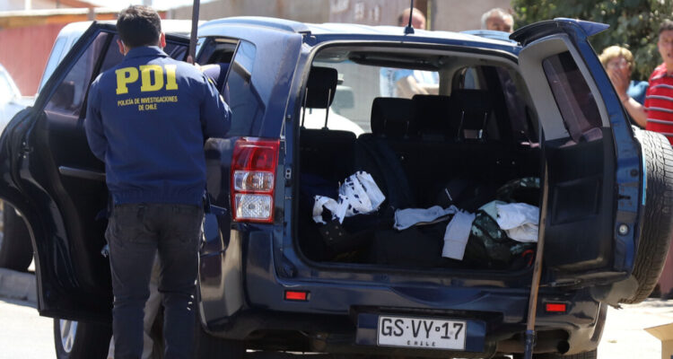 Mujer está grave tras brutal ataque en condominio de San Pedro: la apuñalaron tras caer de 4° piso