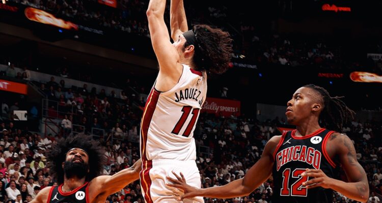 Miami Heat avanzó a los Playoffs de la NBA.