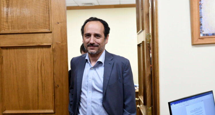 Daniel Núñez (PC) dice que Galvarino Apablaza es “completamente inocente” y acusa persecución política