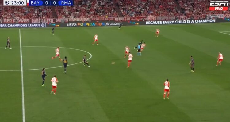 Real Madrid abrió la cuenta ante Bayern Múnich: 90% del gol de Vinicius fue de Toni Kroos.