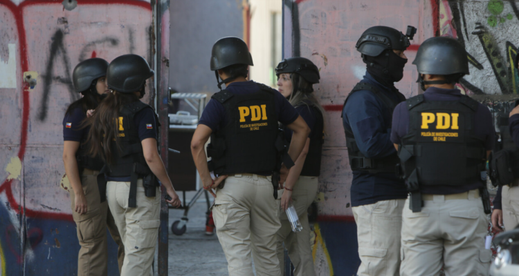 PDI captura a banda compuesta por 7 menores de edad realizaban portonazos y encerronas en la RM