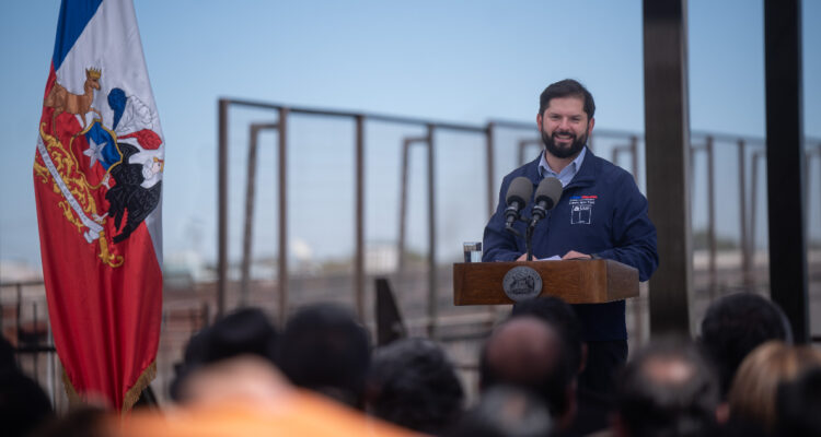 Boric evoca a Allende sobre “el sueldo de Chile” y remarca importancia de dineros por Royalty Minero