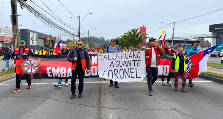 Portuarios de la provincia de Concepción concretan masiva marcha en apoyo a sus compañeros de Coronel