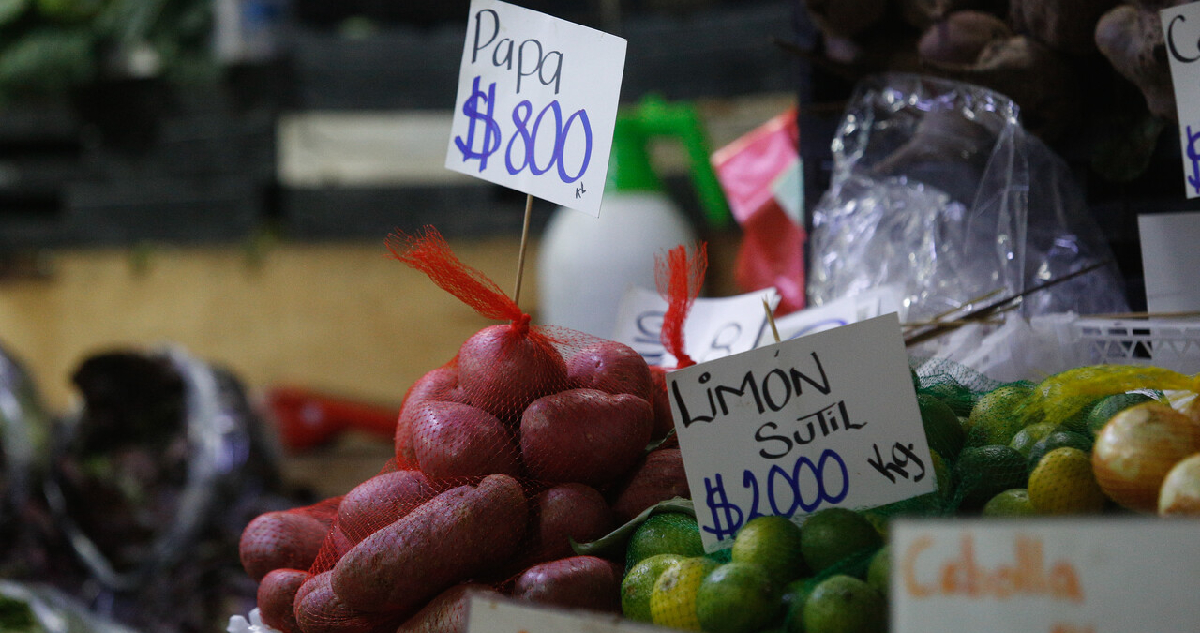 precios de papas y limón en la vega central