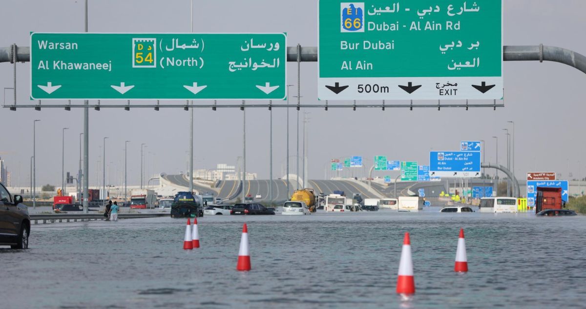 Las imágenes que dejó la histórica tormenta en Dubai: llovió en un día lo mismo que en un año entero