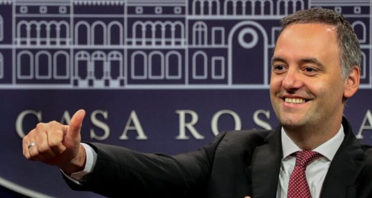 Cuenta X Manuel Adorni