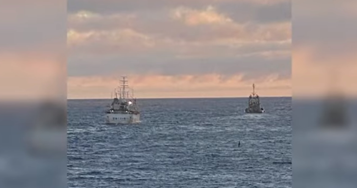Polémica por remolcador chileno que fue interceptado por Argentina por navegar cerca de las Malvinas
