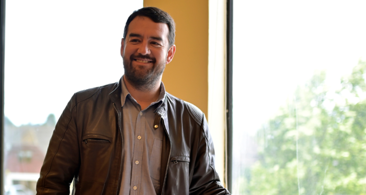 Imagen de Luciano Rivas por apoyo de Republicanos a su reelección