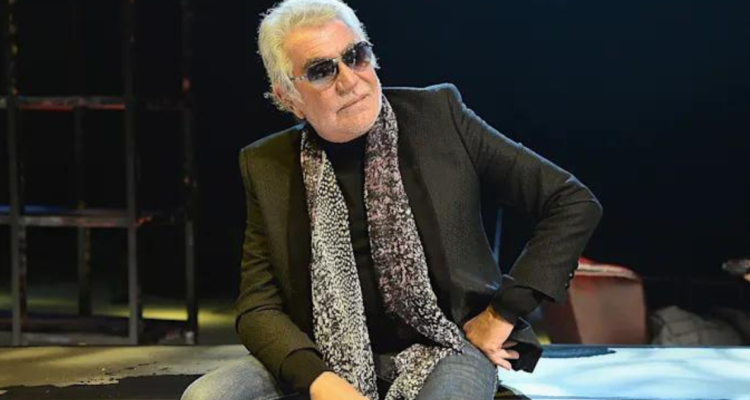 La tarde de este viernes se confirmó la muerte del diseñador italiano Roberto Cavalli, a los 83 años.