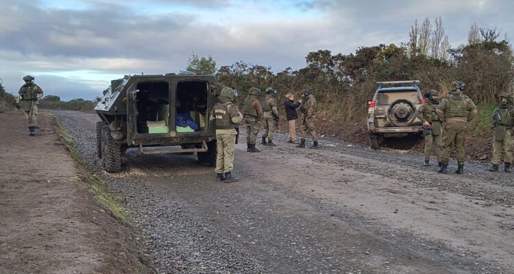 Robo y comunero baleado por militar en Victoria