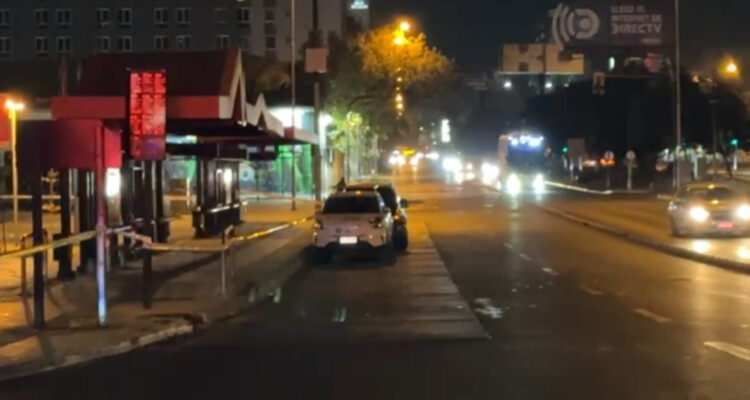 Asaltan y matan a hombre que esperaba locomoción en paradero de Estación Central