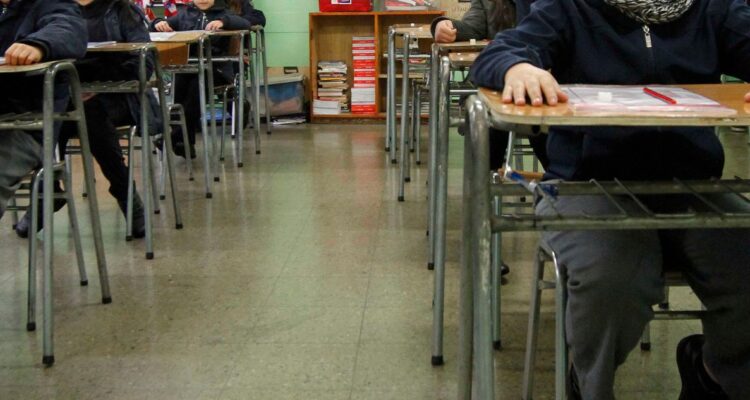 ¿Cuándo son las fechas para rendir la prueba Simce 2024 y qué cursos deben dar el examen este año? ¿Segundo medio, cuartos básico?